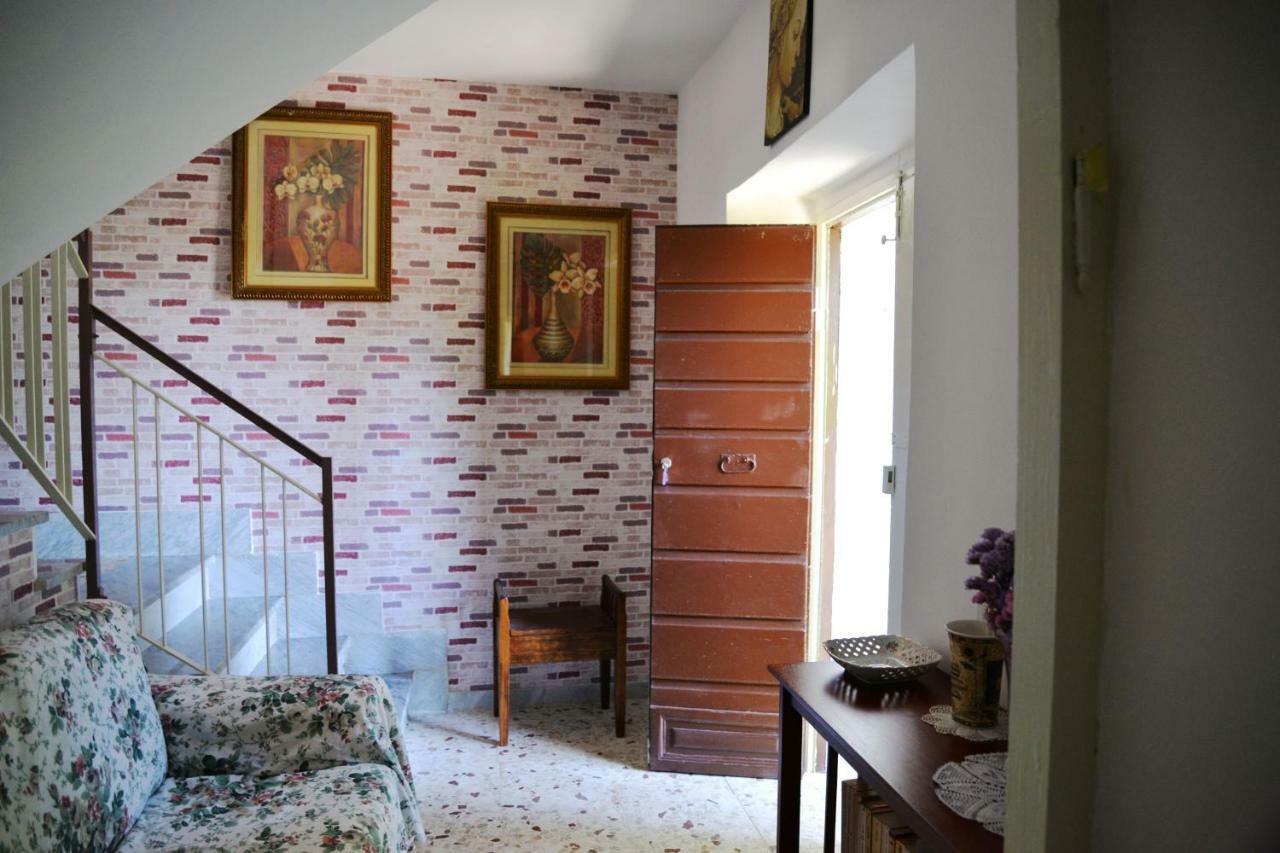 Appartement A Casa Di Carla à Terracine Extérieur photo